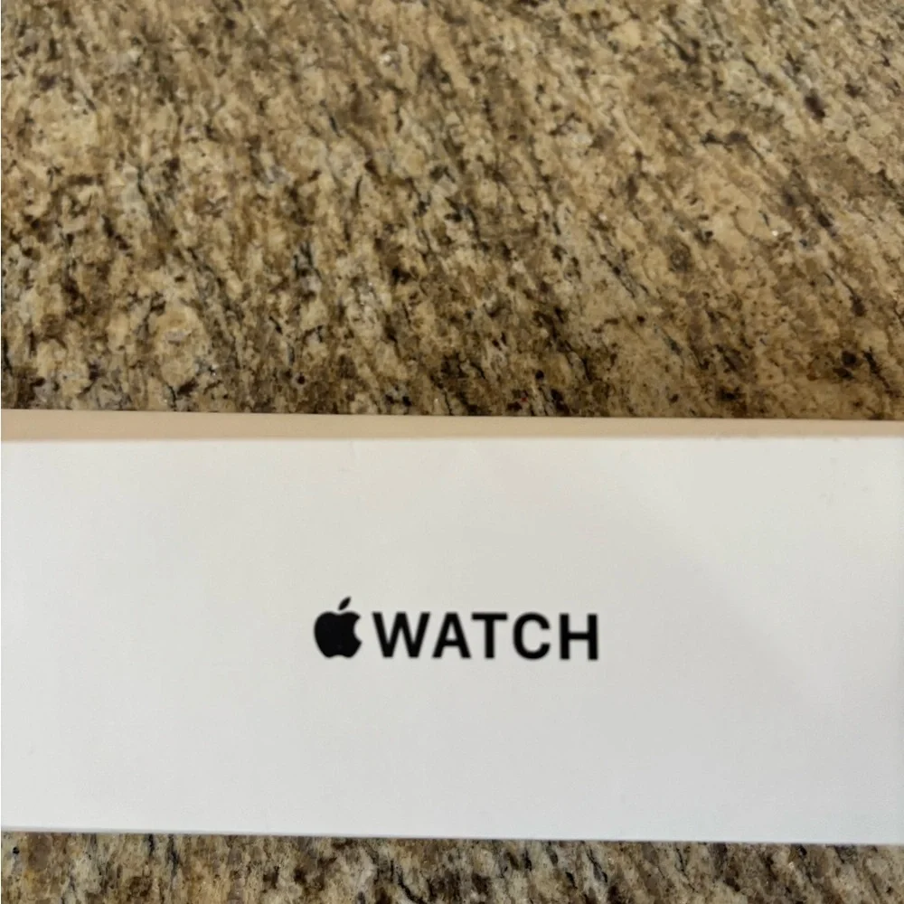 Apple Watch SE space gray aluminum case midnight sport brand